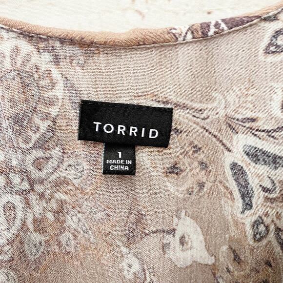 TORRID Walnut Paisley Gauze Cold Shoulder Top Sz 1 - Picture 5 of 8